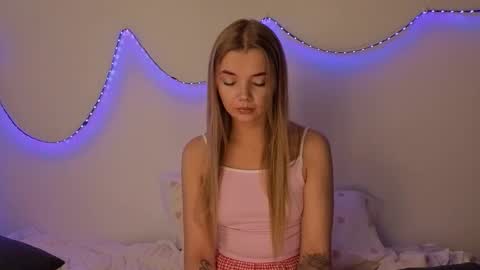 carriebradshawww online show from September 9, 2025, 11:54 am