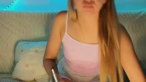 carriebradshawww online show from September 20, 2025, 1:34 pm