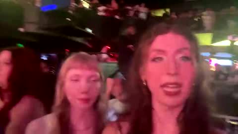 Snapshot of carriemadsin chatting on May 14, 2026, 2:51 am carrie madsin online show from May 14, 2026, 2:51 am
