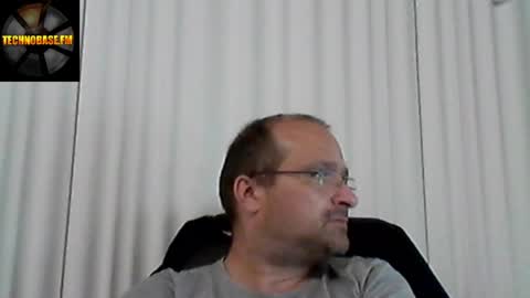 CASCADACEK online show from April 23, 2026, 6:32 pm