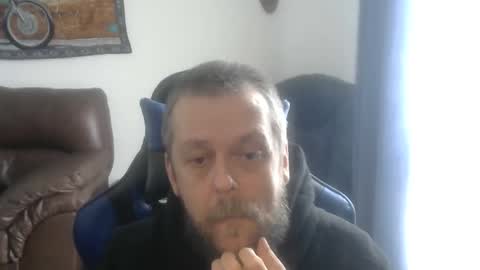Snapshot of caseurdecue chatting on May 8, 2026, 5:07 pm AllenGallant online show from May 8, 2026, 5:07 pm