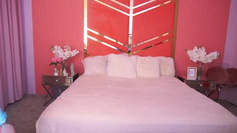 casey_min online show from April 10, 2026, 6:29 am