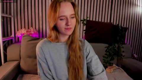 Snapshot of casey_sweeet chatting on April 24, 2026, 2:30 pm Casey sweeet online show from April 24, 2026, 2:30 pm