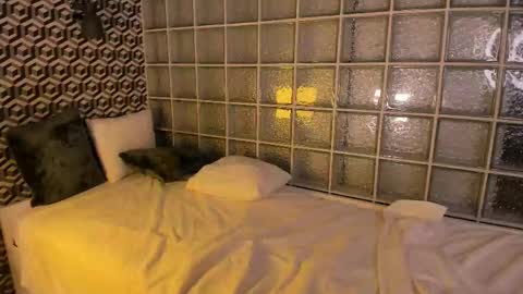 caseykissing online show from March 12, 2025, 2:52 am