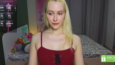 Snapshot of caseylabow chatting on May 1, 2026, 6:07 am My name is Casey... Nice to meet you I will be happy to have funthumbs up please its important online show from May 1, 2026, 6:07 am