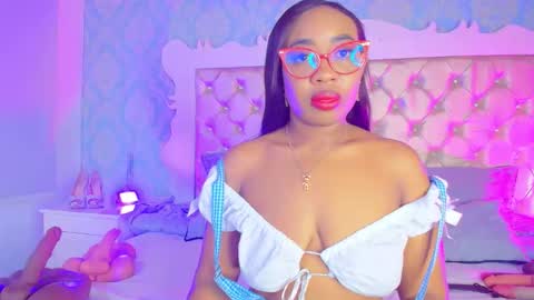 Snapshot of caseymoon chatting on May 1, 2026, 12:32 pm Casey online show from May 1, 2026, 12:32 pm