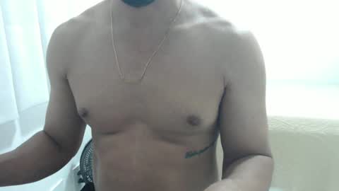 cashmastermuscle77 online show from February 2, 2025, 1:52 pm