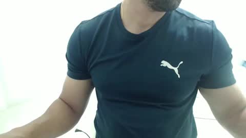 cashmastermuscle77 online show from November 24, 2025, 10:15 am