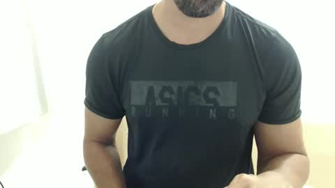 cashmastermuscle77 online show from March 12, 2026, 11:00 pm