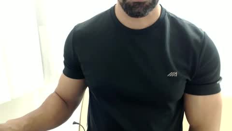 cashmastermuscle77 online show from June 6, 2026, 1:54 am