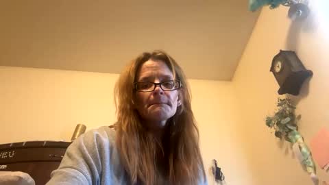 casidy1 online show from February 18, 2025, 6:15 pm