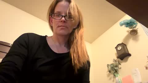 casidy1 online show from February 19, 2025, 1:29 am