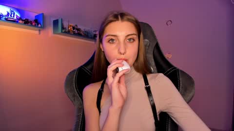 Seductress Cassia  FINDOM AND SADISM  NO NUDE online show from January 12, 2025, 7:21 pm