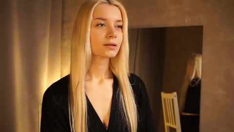 Cassie online show from February 16, 2025, 4:21 pm