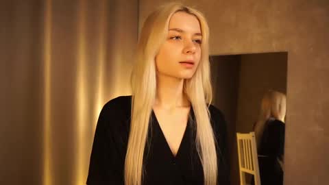 Cassie online show from February 23, 2025, 2:46 pm