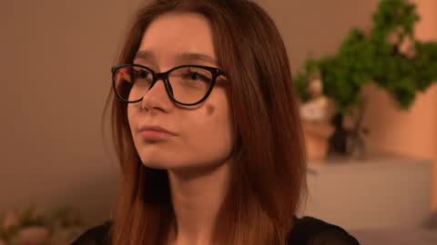 Cassie online show from April 19, 2026, 3:44 pm