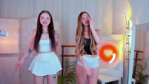 Hello my name is Cassie and my friend Nilo is also here online show from December 13, 2024, 6:42 am