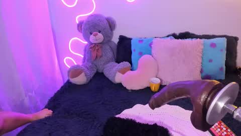 Snapshot of cassiebigass_ chatting on October 8, 2025, 1:42 pm Bela igzaii9r online show from October 8, 2025, 1:42 pm