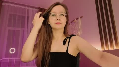 Snapshot of cassiecool chatting on May 17, 2026, 7:54 pm assie online show from May 17, 2026, 7:54 pm