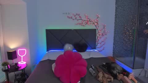 Cassie online show from November 11, 2025, 6:35 am