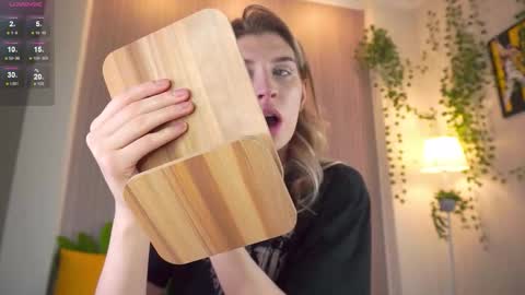 Im Cassie3 online show from February 28, 2026, 9:32 am