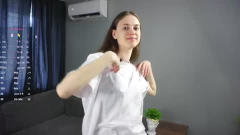 Snapshot of cassiehorridge chatting on June 28, 2026, 5:46 am Alice online show from June 28, 2026, 5:46 am