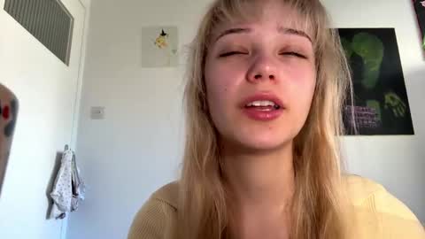 Olivia online show from April 22, 2026, 6:16 am