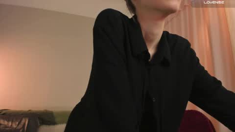  cassandra  online show from March 9, 2025, 8:42 pm