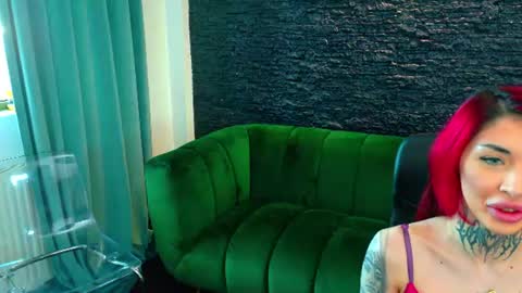 Snapshot of cassyfoxyy chatting on July 12, 2026, 4:25 am Cassy online show from July 12, 2026, 4:25 am