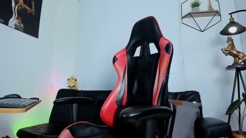 Matheo Brown online show from February 28, 2025, 6:41 pm