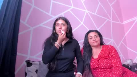 cata_paris09 online show from December 5, 2025, 2:25 pm