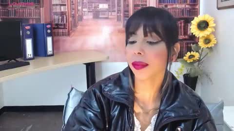 Queen Catalella online show from October 25, 2025, 3:58 am