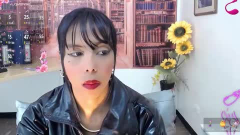 Queen Catalella online show from October 29, 2025, 3:09 am