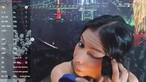 Queen Catalella online show from April 17, 2026, 3:31 am