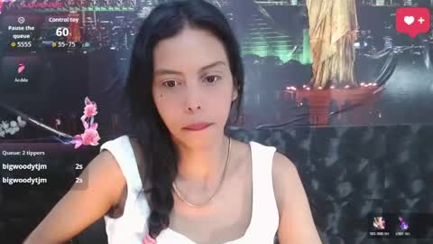 Snapshot of catalella_ar chatting on May 14, 2026, 3:46 am Queen Catalella online show from May 14, 2026, 3:46 am