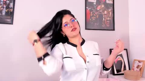Snapshot of cataleya__a chatting on July 27, 2026, 4:25 pm Cataleya online show from July 27, 2026, 4:25 pm