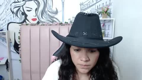 cataleya_russors online show from December 2, 2025, 1:11 am