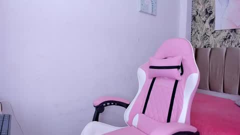 Cata y Roger online show from January 14, 2025, 3:22 am