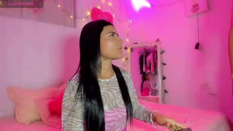 Cata y Roger online show from February 20, 2025, 8:58 pm