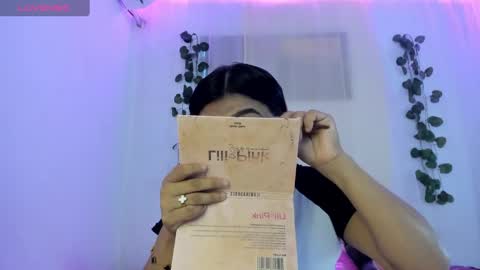 Cata y Roger online show from October 3, 2025, 1:19 pm