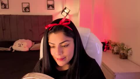 Catalina online show from November 3, 2025, 3:19 am