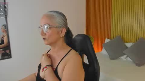 Snapshot of catalina_villan chatting on July 15, 2026, 6:57 pm C A T A L I N A online show from July 15, 2026, 6:57 pm