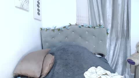Snapshot of catalinakane chatting on February 19, 2026, 10:28 pm Mariacatalinakane online show from February 19, 2026, 10:28 pm