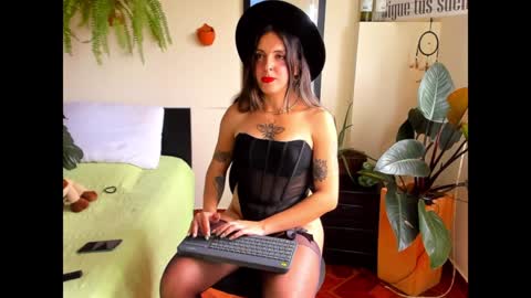 Snapshot of catalinalince chatting on February 5, 2025, 5:31 pm Cataina Lince online show from February 5, 2025, 5:31 pm