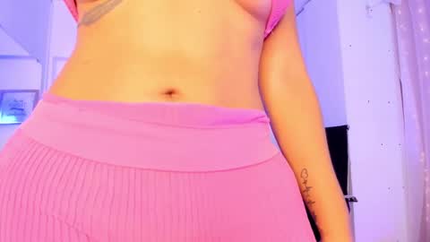 Catalina online show from February 21, 2025, 2:27 pm