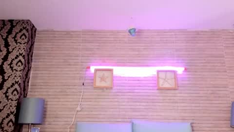 CatalinnaThompson online show from January 17, 2025, 11:59 am