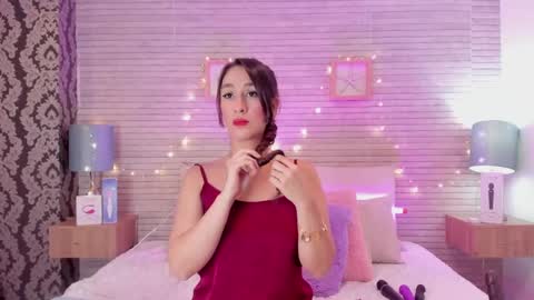 CatalinnaThompson online show from February 26, 2025, 3:41 pm