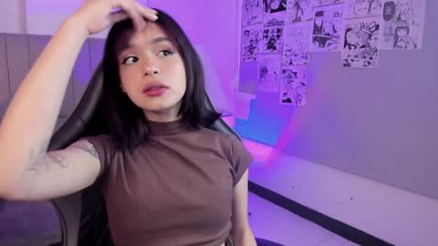 Cat  online show from January 4, 2025, 8:05 pm