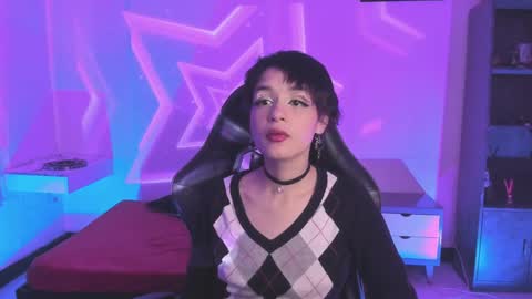 Cat  online show from January 15, 2025, 10:13 pm