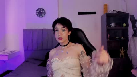 Cat  online show from January 23, 2025, 9:07 pm